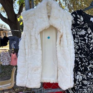 Elegant Cream Faux Fur Vest